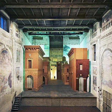 Terminus Nocleg ze śniadaniem 3*