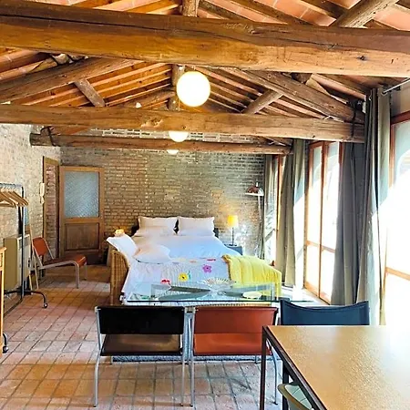 Terminus Bed & Breakfast 3*